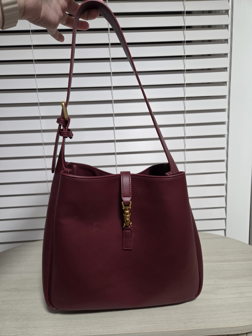Women's Burgundy Leather Shoulder Bag